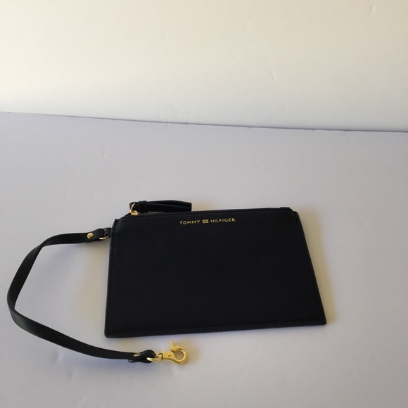 NWOT-Tommy Hilfiger Navy Wristlet - Picture 1 of 5
